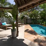 Mahali Pazuri